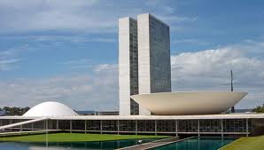 Senado abre espaço para opinião sobre projetos