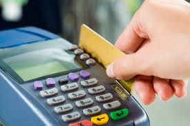 CPI avalia juros abusivos do cartão de crédito