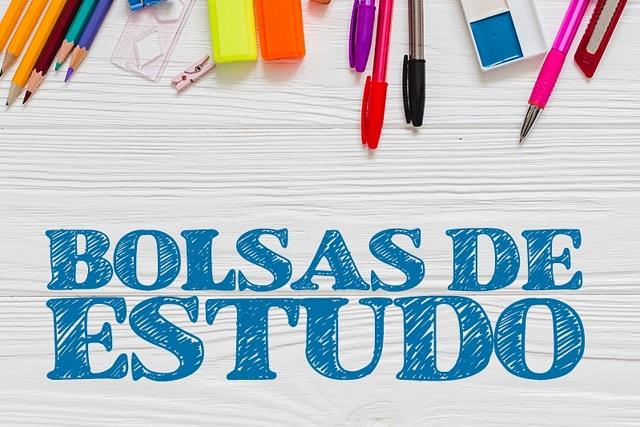 Santander abre inscrições para bolsas de estudos de graduação e pós-graduação
