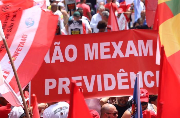 Pela aposentadoria, 13 de agosto ganha reforço do Fórum das Centrais Sindicais